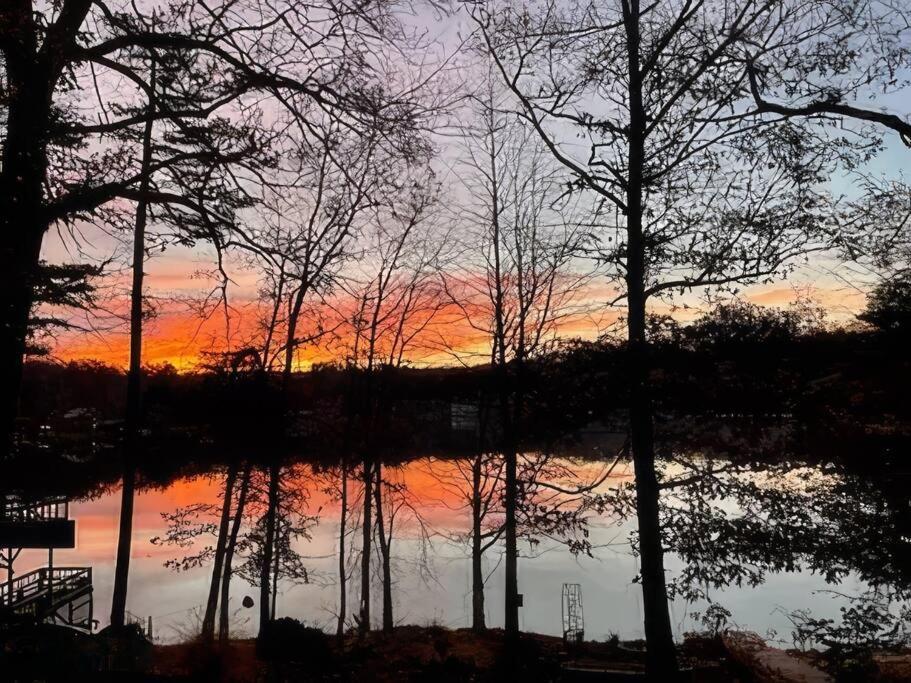 Cameron'S Cottage At The Lake Tallassee Экстерьер фото